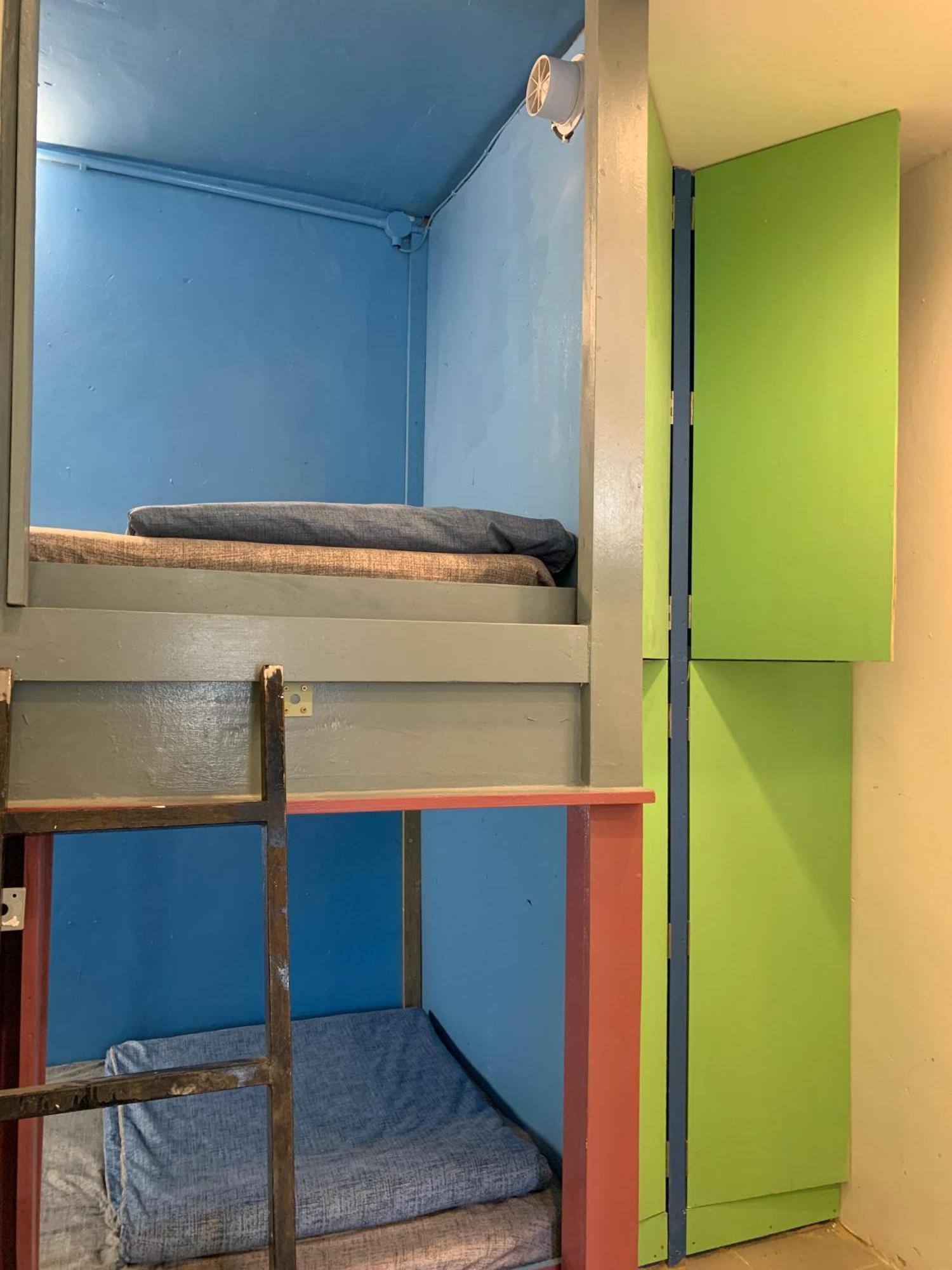 Bestow Capsule Hostel クアラルンプール エクステリア 写真
